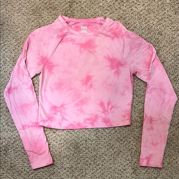 💕🎉HOST PICK🎉💕 Pink Tie-Dye Long Sleeve Crop Top - Picture 2 of 4